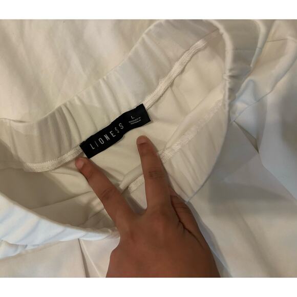 LIONESS Rescue Me Pleat Mini Skirt Sz L - Picture 4 of 5